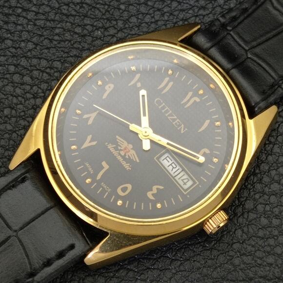 Vintage 1992 Citizen Arabic Automatic Mens Gold Watch W/daydate & Black accents - Picture 6 of 10